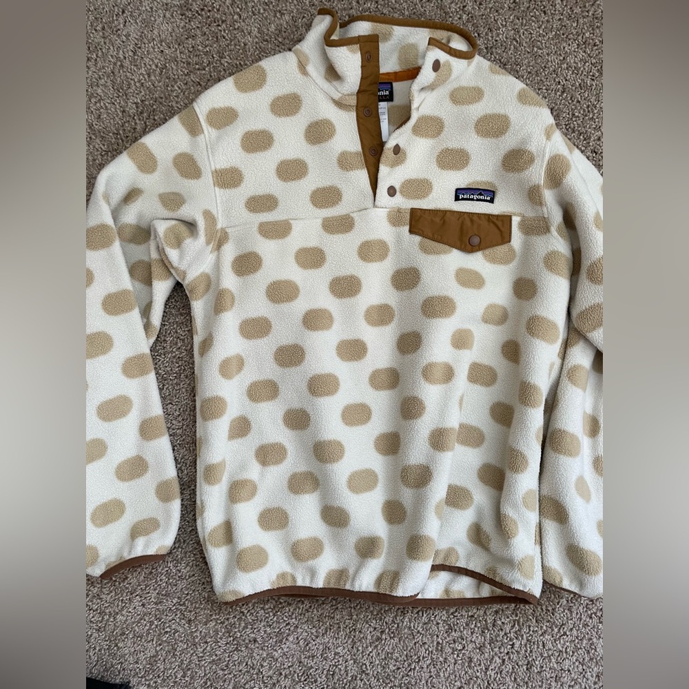 Patagonia polka dot fleece
